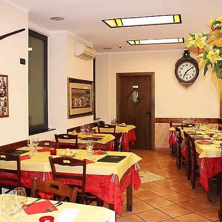 达玛塞罗酒店 招待所 *